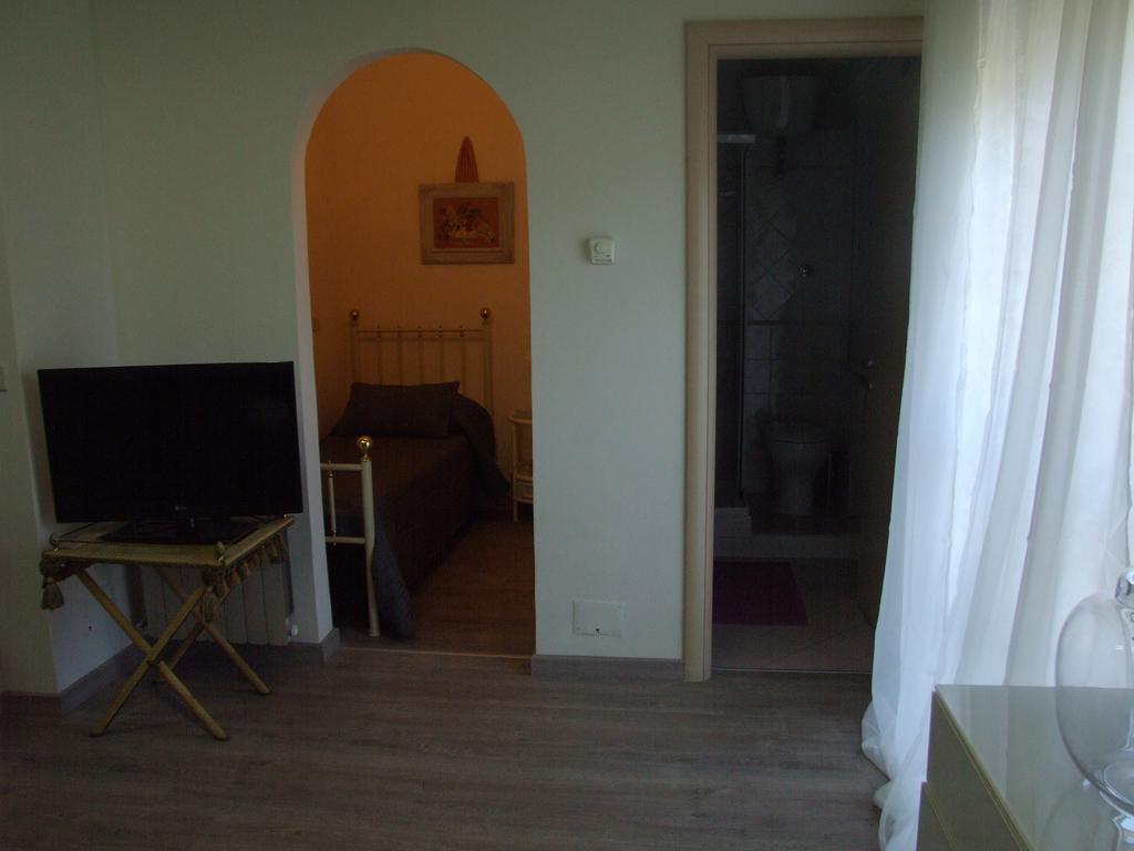 Bed and Breakfast Residenza I Ciclamini à Rome Extérieur photo