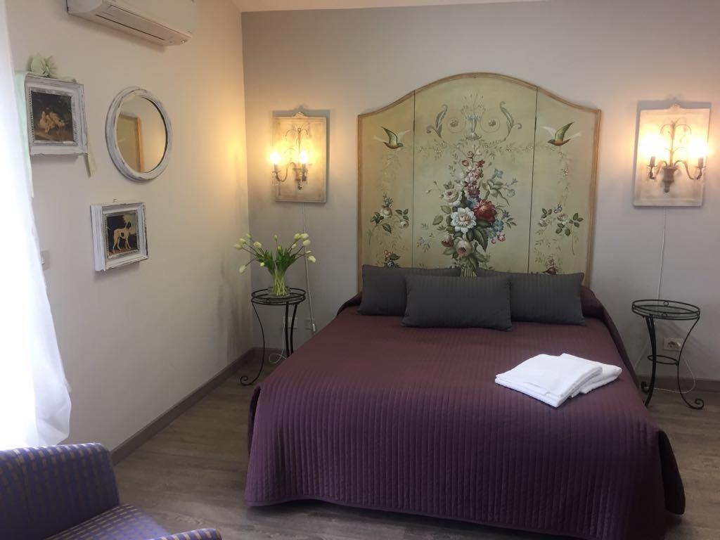 Bed and Breakfast Residenza I Ciclamini à Rome Extérieur photo
