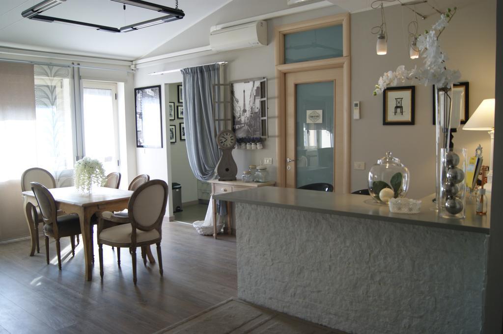 Bed and Breakfast Residenza I Ciclamini à Rome Extérieur photo