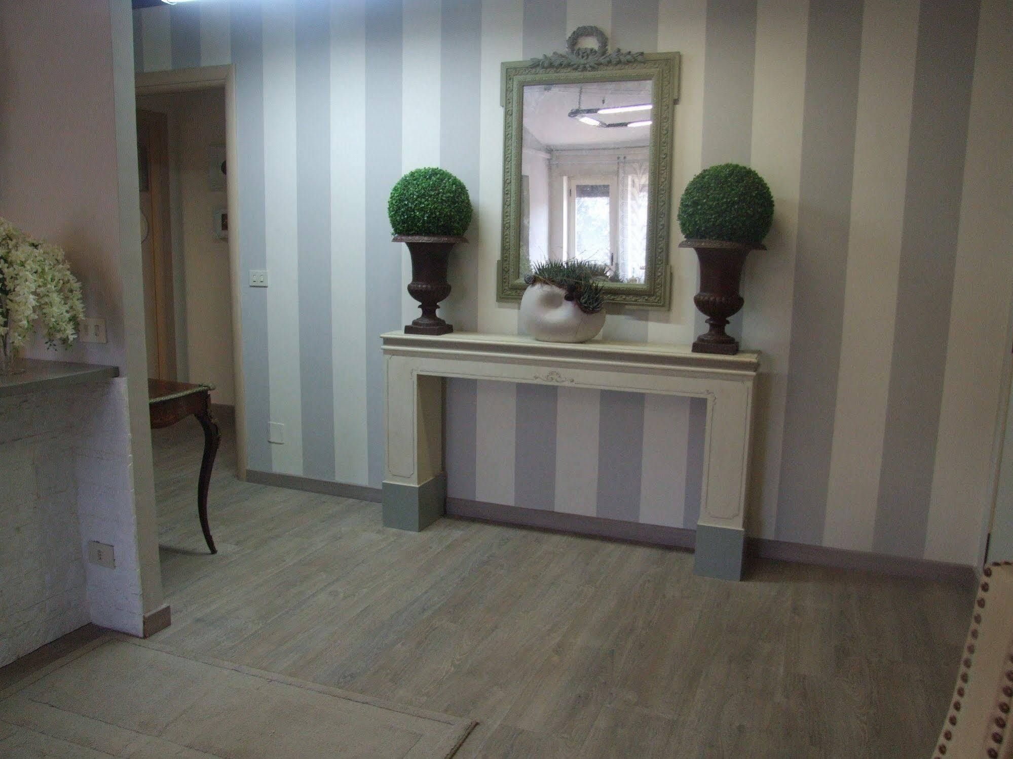 Bed and Breakfast Residenza I Ciclamini à Rome Extérieur photo